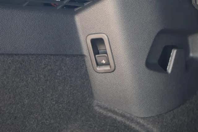 Volkswagen Golf (2025) thumbnail 24