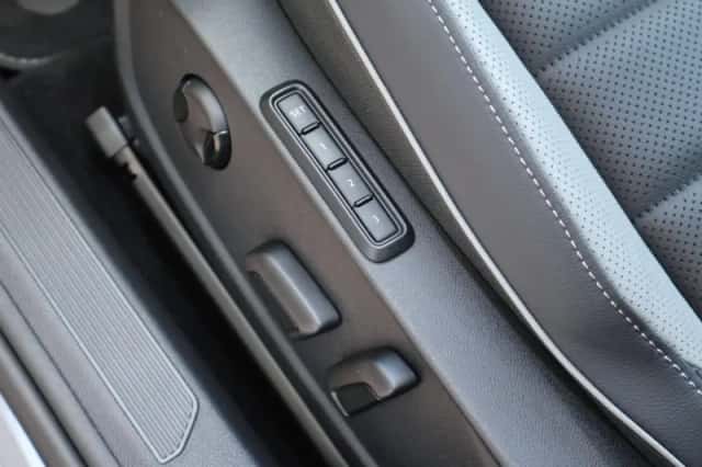 Volkswagen Golf (2025) thumbnail 25