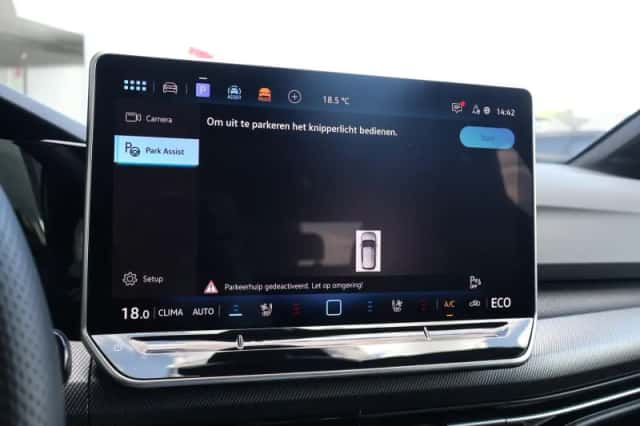 Volkswagen Golf (2025) thumbnail 33