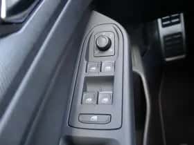 Volkswagen Golf (2025) thumbnail 37