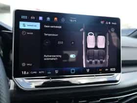 Volkswagen Golf (2025) thumbnail 40