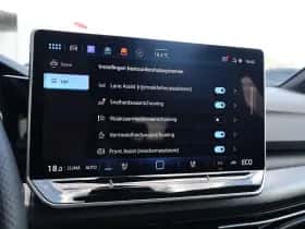 Volkswagen Golf (2025) thumbnail 42