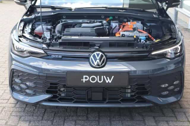 Volkswagen Golf (2025) thumbnail 46