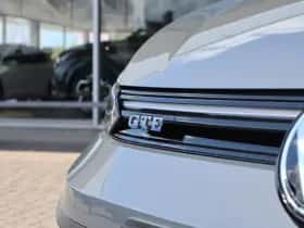 Volkswagen Golf (2025) thumbnail 9