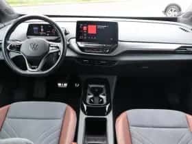 Volkswagen ID.4 (2020) thumbnail 4