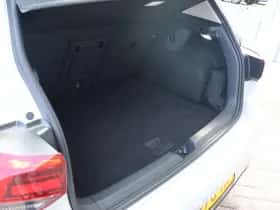 Volkswagen Golf (2023) thumbnail 19