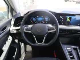 Volkswagen Golf (2023) thumbnail 20