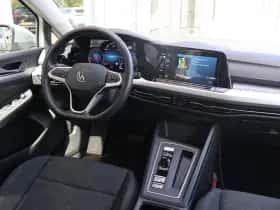 Volkswagen Golf (2023) thumbnail 31