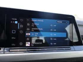 Volkswagen Golf (2023) thumbnail 32
