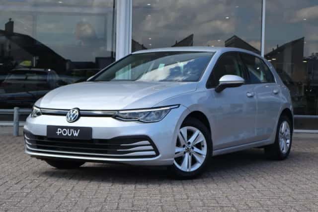 Volkswagen Golf (2023) thumbnail 36