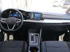 Volkswagen Golf (2023) thumbnail 5