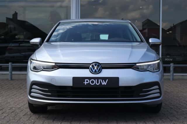 Volkswagen Golf (2023) thumbnail 8