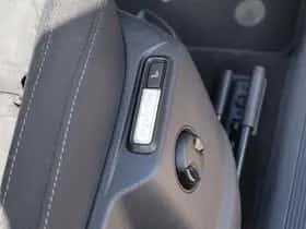 Volkswagen Tiguan (2019) thumbnail 18