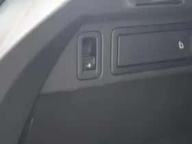 Volkswagen Tiguan (2019) thumbnail 23