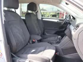 Volkswagen Tiguan (2019) thumbnail 4