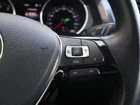 Volkswagen Tiguan (2019) thumbnail 31
