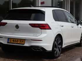 Volkswagen Golf (2021) thumbnail 2