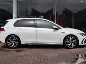 Volkswagen Golf (2021) thumbnail 3