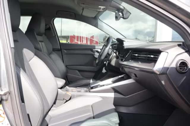 Audi A3 (2023) thumbnail 24