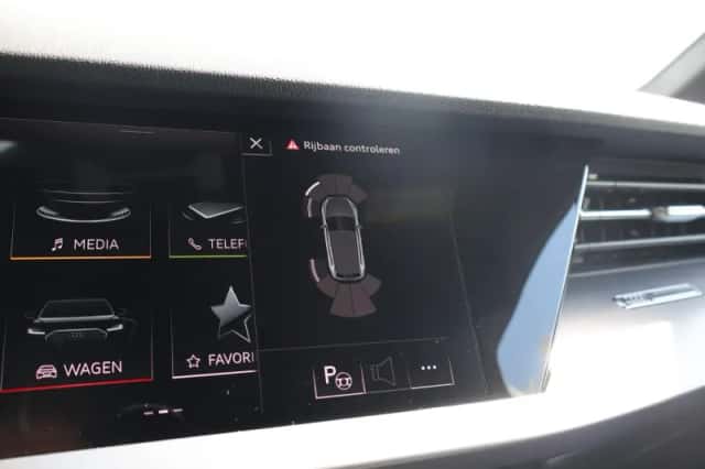 Audi A3 (2023) thumbnail 38
