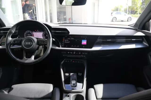 Audi A3 (2023) thumbnail 5