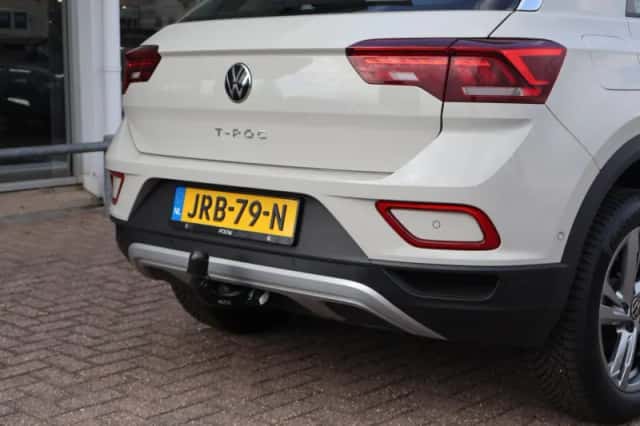 Volkswagen T-Roc (2024) thumbnail 14