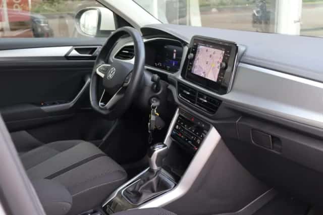 Volkswagen T-Roc (2024) thumbnail 22