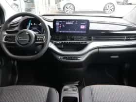 Fiat 500 (2020) thumbnail 5