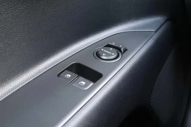 Kia Stonic (2023) thumbnail 19