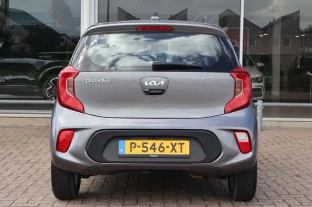 Kia Picanto (2022) thumbnail 11