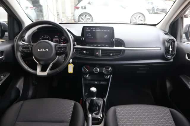 Kia Picanto (2022) thumbnail 5