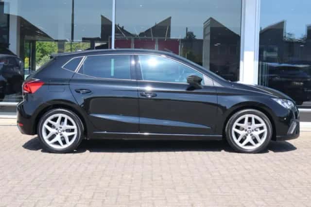 SEAT Ibiza (2021) thumbnail 3