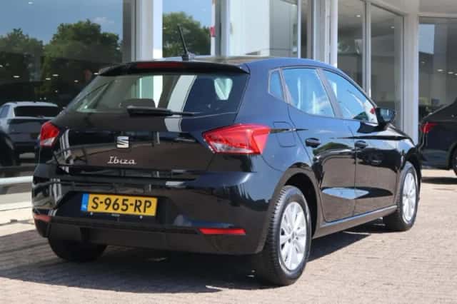 SEAT Ibiza (2023) thumbnail 2