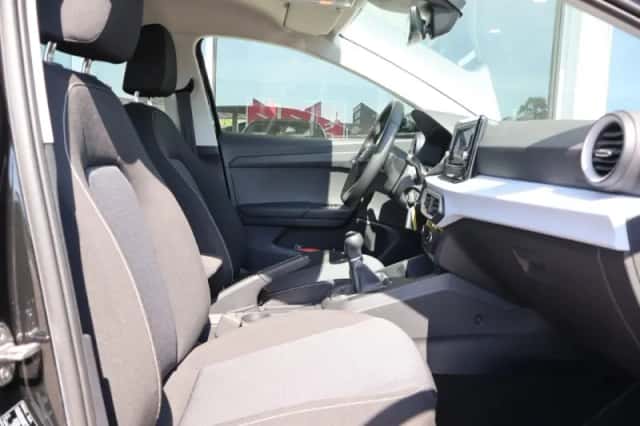SEAT Ibiza (2023) thumbnail 16