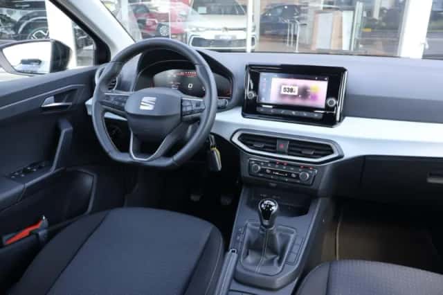 SEAT Ibiza (2023) thumbnail 32