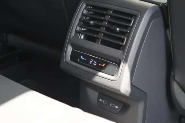 Volkswagen Golf (2025) thumbnail 20