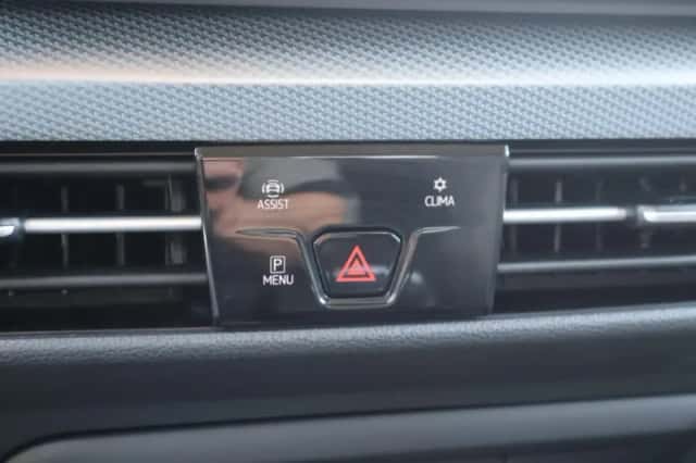 Volkswagen Golf (2025) thumbnail 31