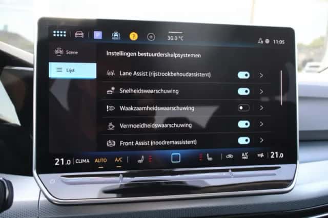 Volkswagen Golf (2025) thumbnail 34
