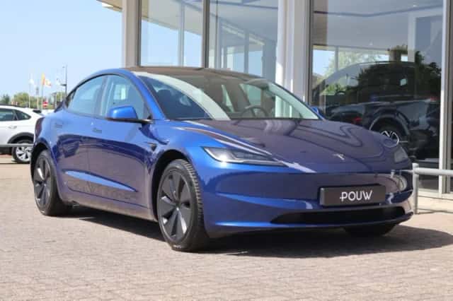 Tesla Model 3 (2024) thumbnail 12