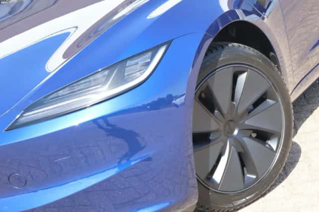 Tesla Model 3 (2024) thumbnail 17