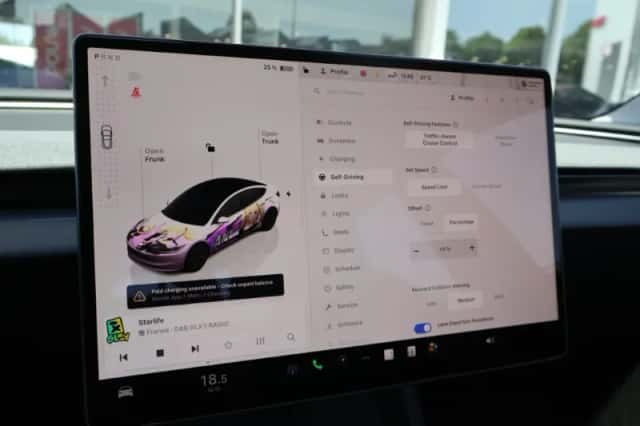 Tesla Model 3 (2024) thumbnail 33