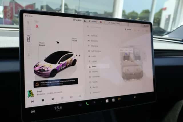Tesla Model 3 (2024) thumbnail 36