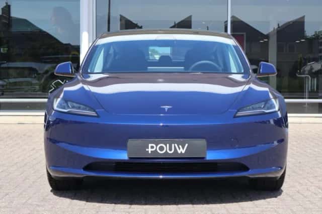 Tesla Model 3 (2024) thumbnail 9