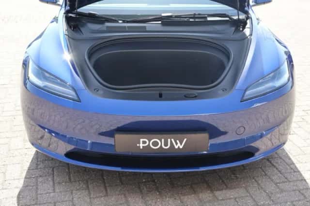Tesla Model 3 (2024) thumbnail 10
