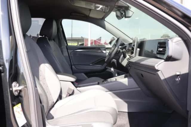Volkswagen Tiguan (2026) thumbnail 17