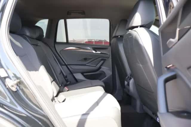 Volkswagen Tiguan (2026) thumbnail 18