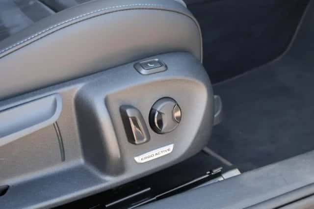 Volkswagen Passat (2025) thumbnail 18