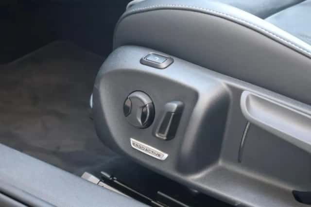 Volkswagen Passat (2025) thumbnail 23