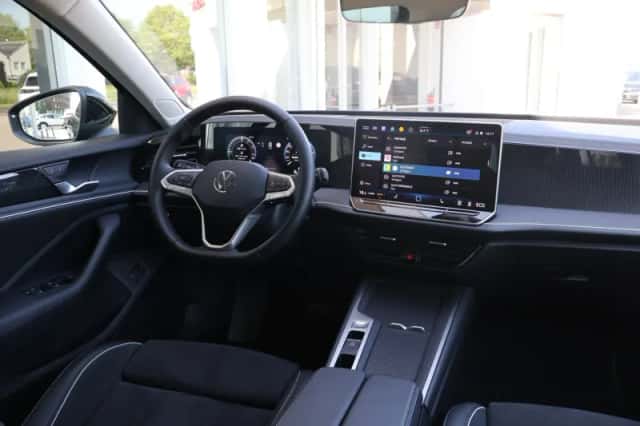 Volkswagen Passat (2025) thumbnail 35