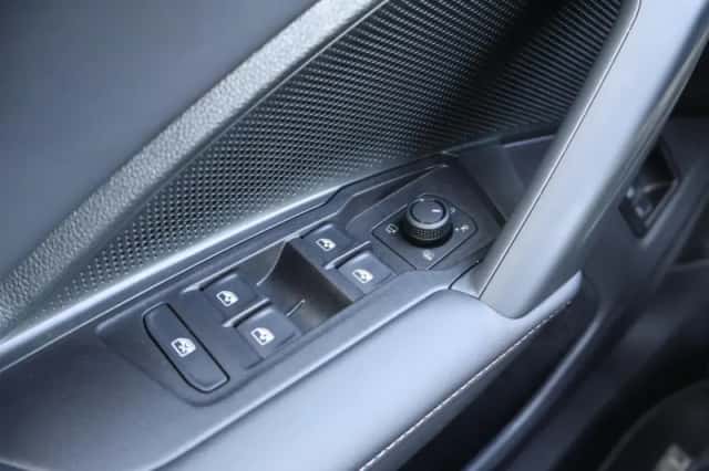 Volkswagen Tiguan (2025) thumbnail 29
